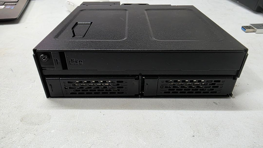 ICY DOCK ToughArmor 판매합니다.--1