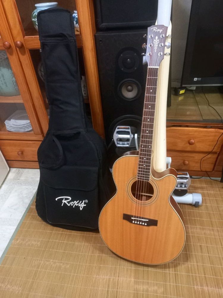 Roxy RA-370SE 어쿠스틱 통기타 149000원--0