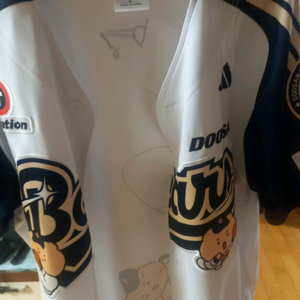 오명진선수 손마킹 망곰 유니폼 100사이즈 팝니다.