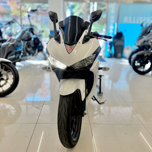 16년식 야마하R3 41,XXXkm 판매합니다:)