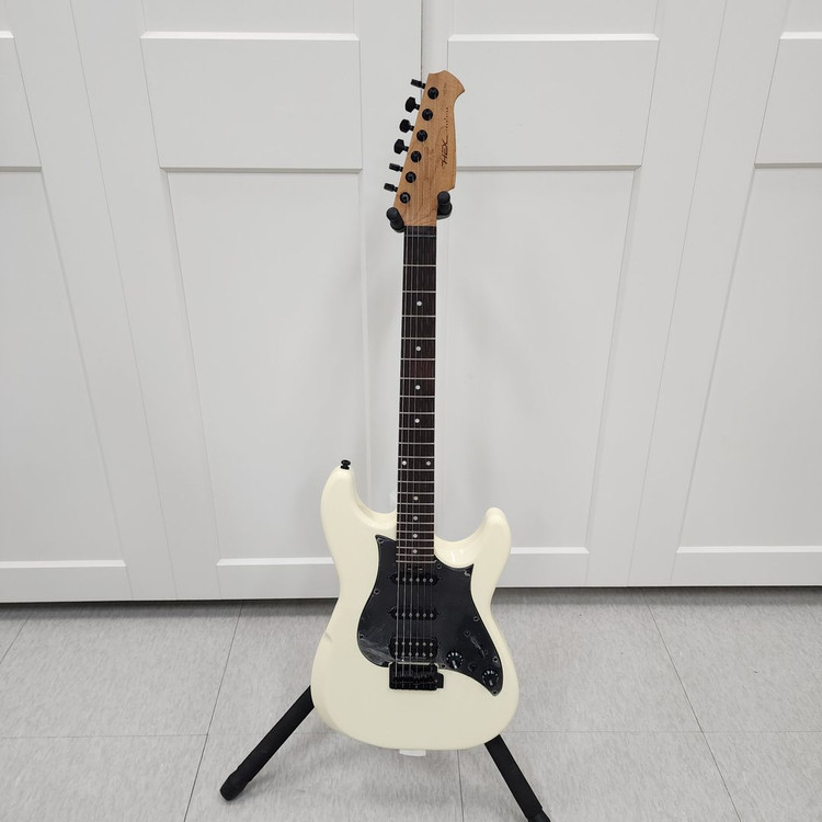 헥스 스트랫 일렉기타 E500 TRD MIV--1