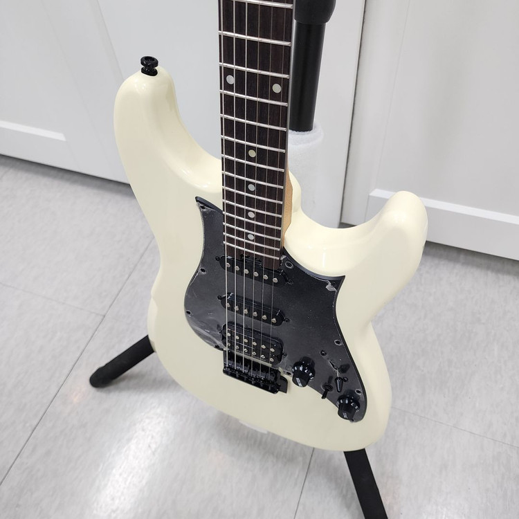 헥스 스트랫 일렉기타 E500 TRD MIV--3