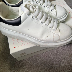 43] 알렉산더맥퀸 오버솔 스니커즈 화이트 블랙