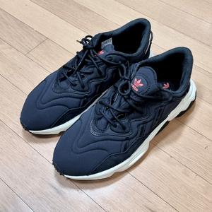 아디다스 오즈위고 빅사이즈 운동화 블랙 295사이즈