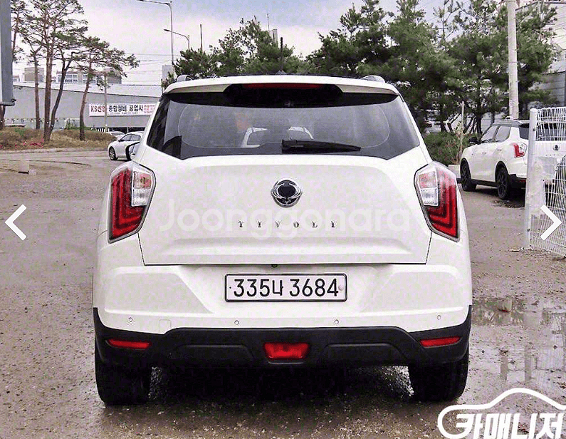 쌍용 베리 뉴 티볼리 4WD 가솔린 1.5 V5 판매 합니다 !!!--2