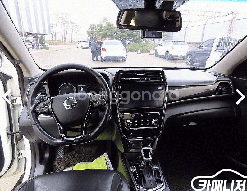 쌍용 베리 뉴 티볼리 4WD 가솔린 1.5 V5 판매 합니다 !!!--4