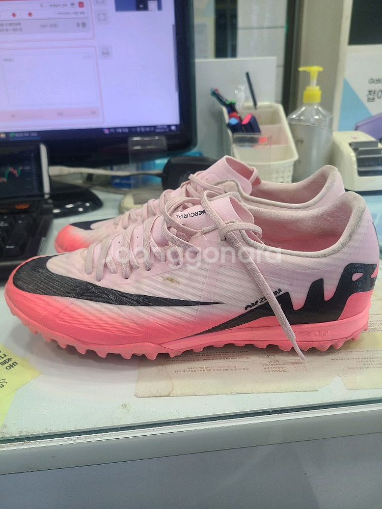 나이키 풋살화 머큐리얼베이퍼15아카데미tf 265--2