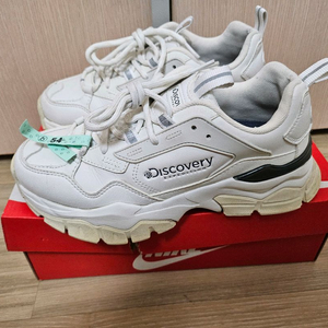 디스커버리 버킷 디워커 운동화 235 (230 추천)