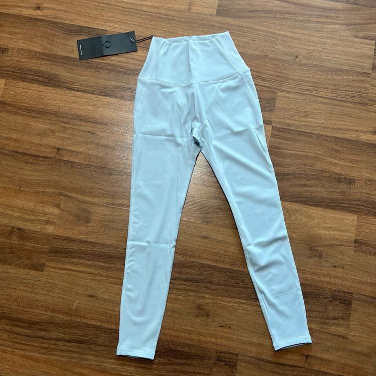 새상품 셔링탑+레깅스 세트 S--4