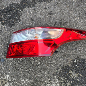 뉴sm5 L43 조수석 후미등 이미지