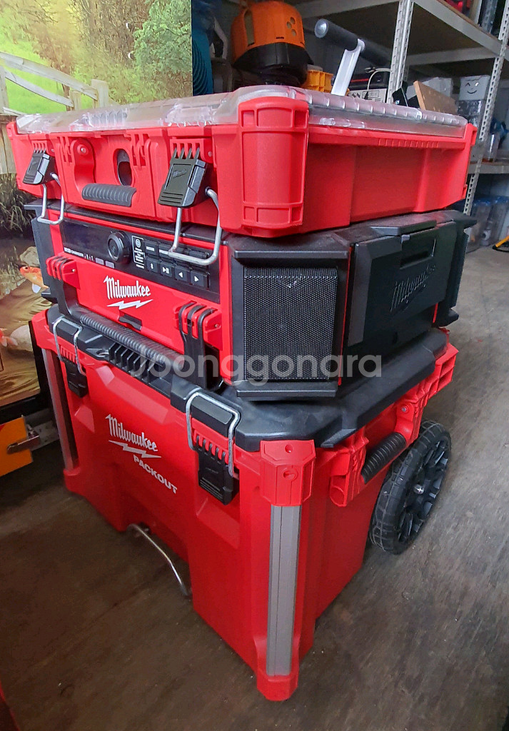 밀워키 팩아웃 공구함 세트 6종--1