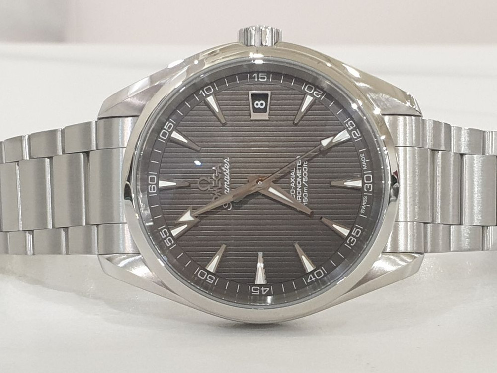 오메가 아쿠아테라 그레이다이얼 오토 이미지