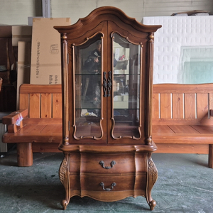 엔틱 원목 장식장