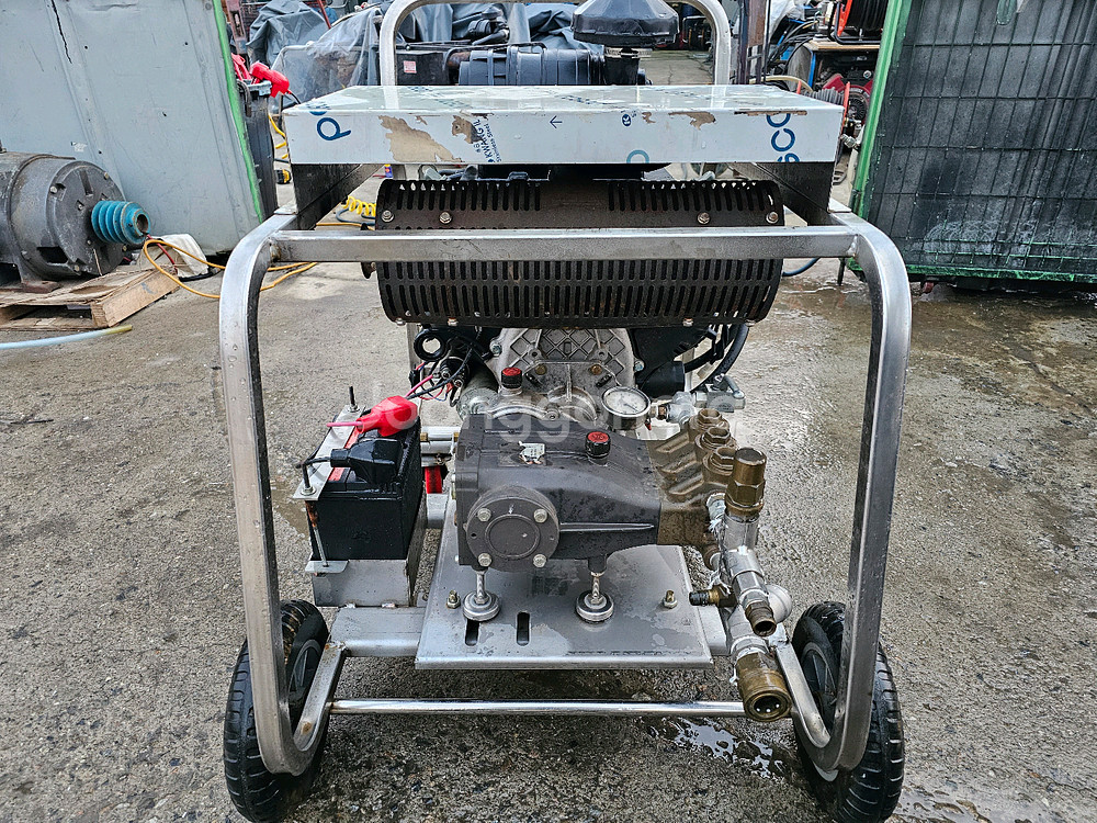 중고엔진고압세척기 500바 25리터 40마력 판매--2