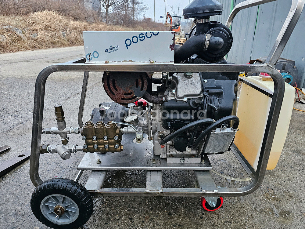 중고엔진고압세척기 500바 25리터 40마력 판매--3