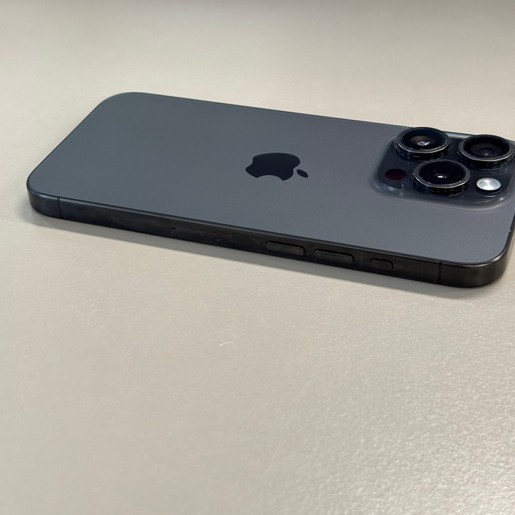 *52만* 아이폰15프로 블랙티타늄 256용량 배터리88% 미파손 무잔상 동일기종대비 가성비 꿀매물 판매합니다--5