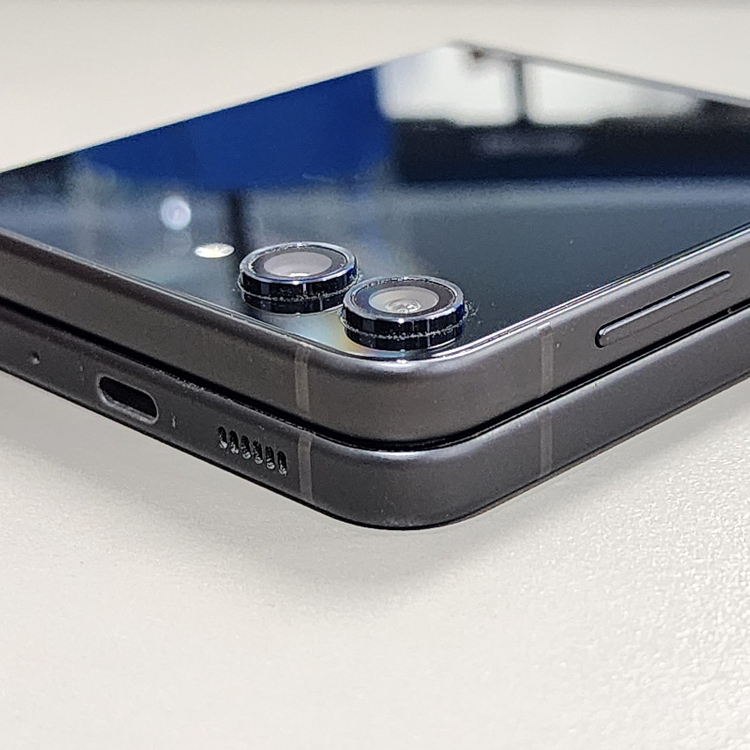 *35만원* 갤럭시 Z플립5 512기가 자급제 단독컬러 깨끗한폰 판매합니다 이미지