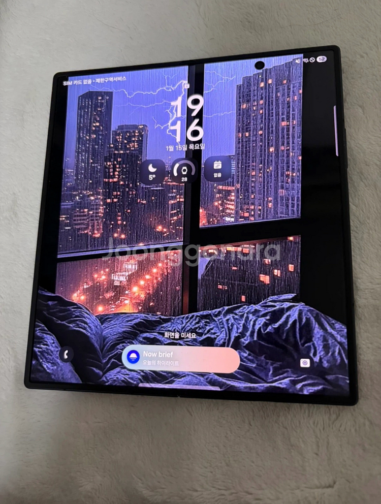 갤럭시 Z폴드7 256GB 블랙 자급제 거의 새상품 판매--0