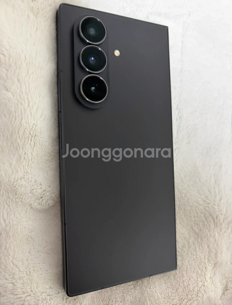 갤럭시 Z폴드7 256GB 블랙 자급제 거의 새상품 판매--4