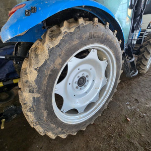 트랙터용 소폭타이어