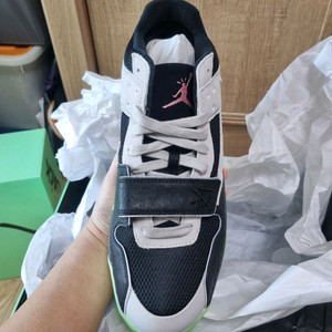 조던 x 트래비스 스캇 x 체이스 B 점프맨 잭 TR 블랙 나이트 실버 305