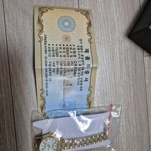 크라운 쿼츠 시계 카시오