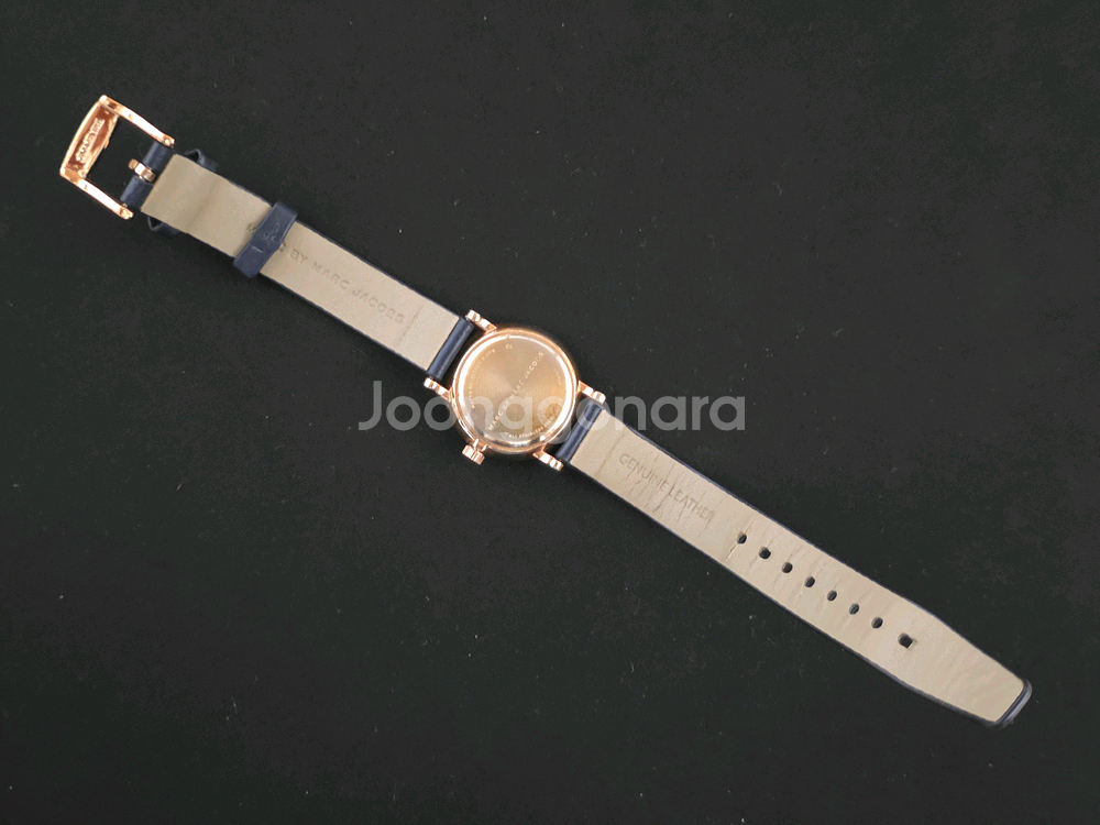 마크 제이콥스 여성시계--2