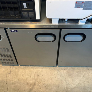 테이블냉장냉동고 스타리온 1500 테이블냉장고 냉동고 업소용 카페 상업용