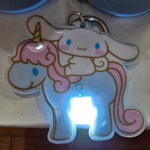 시나모롤 조명 키링 이미지