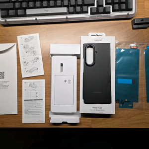 갤럭시 Z 폴드7 카본 쉴드 케이스 (블랙) | EF-XF966SBEGKR 정품 풀박스 당일발송