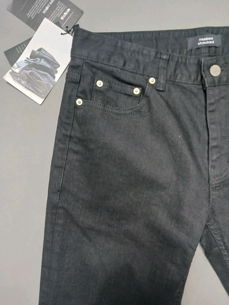 새제품 [30] 무신사 스탠다드 x 페이탈리즘 쿠라보원단 블랙 크롭진 이미지