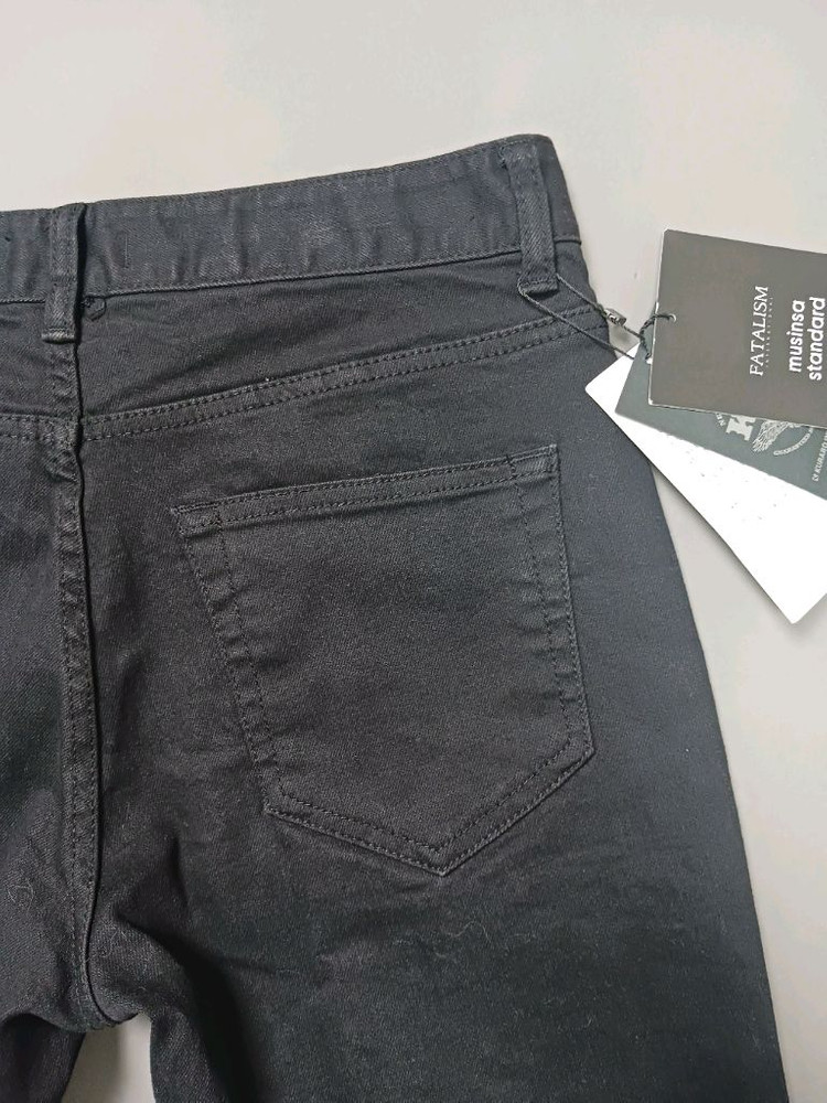 새제품 [30] 무신사 스탠다드 x 페이탈리즘 쿠라보원단 블랙 크롭진 이미지