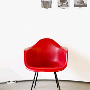 허먼밀러 체어 판매합니다 Eames Armchair for Herman Miller - red 이미지