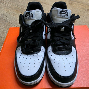 나이키 에어포스1 범고래 로우 커스텀 240 이미지