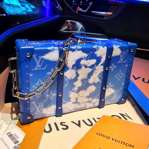 루이비통 버질아블로 클라우드 하드트렁크 클러치백 볼가 은장스티머 (새상품)