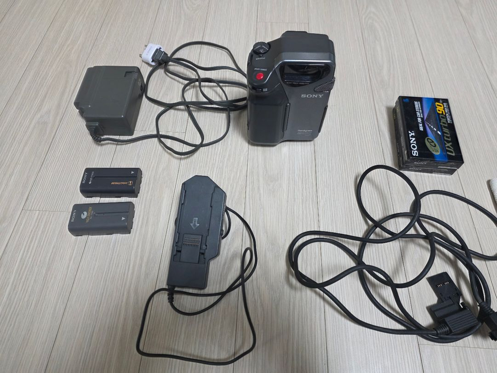 레트로 SONY 소니 핸디캠 8mm CCD-SC5 캠코더 판매 이미지