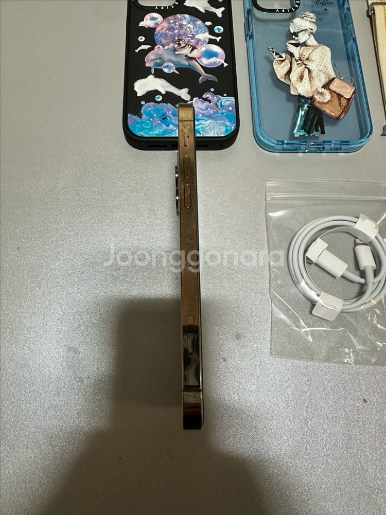 아이폰12프로256기가,애플워치5셀룰러44미리,케이스티파이아이폰12프로배터리ㅡ79프로용량 ㅡ256색상 ㅡ골드모든기능--5