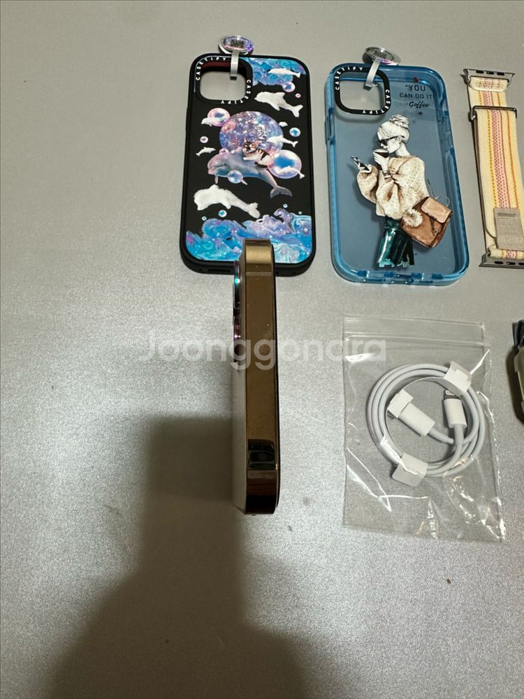 아이폰12프로256기가,애플워치5셀룰러44미리,케이스티파이아이폰12프로배터리ㅡ79프로용량 ㅡ256색상 ㅡ골드모든기능--6