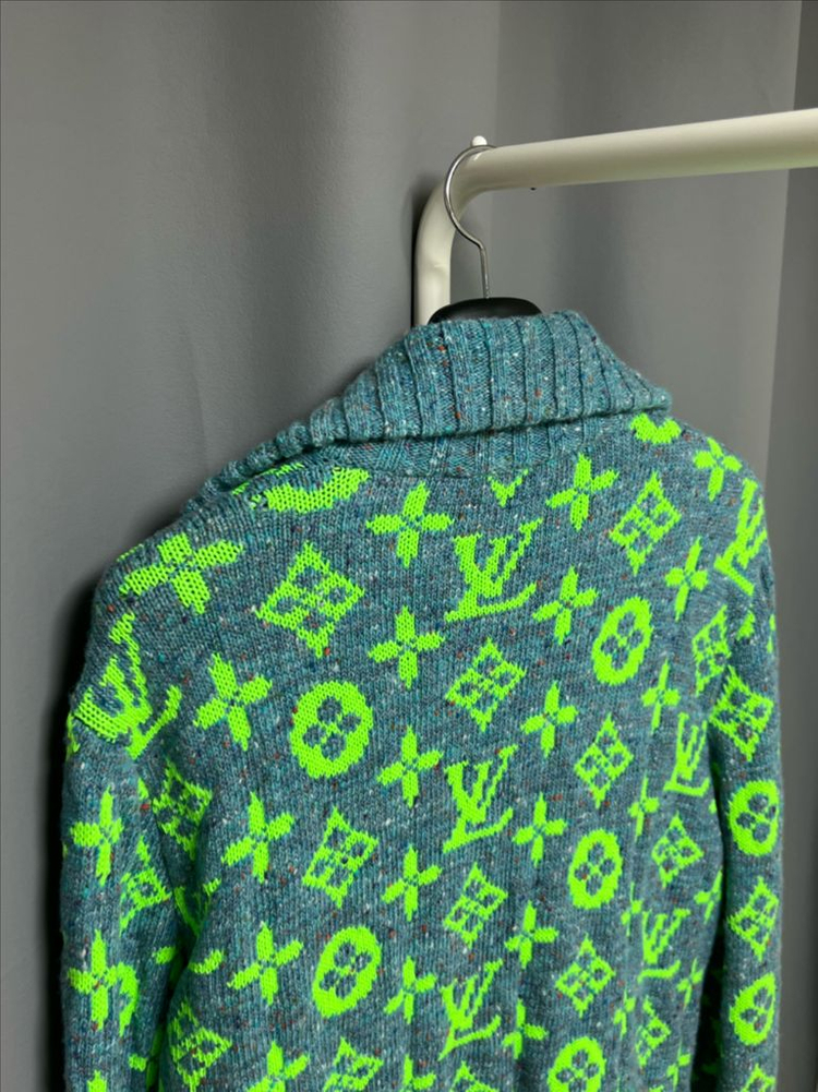 [정품] 새상품급 / L 루이비통 모노그램 시그니처 멀티컬러 가디건--1