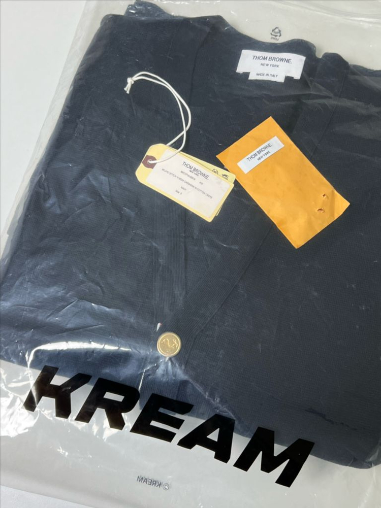 [정품] 새상품급 , 25년식 / 5 톰브라운 밀라노스티치 금장 가디건--2