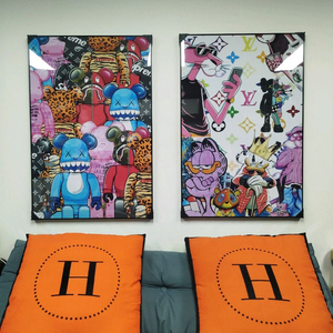 베어브릭 카우스 피규어 곰그림 핑크팬더 대형 그림액자 그림 액자 팝아트 인테리어소품 명품그림 명품액자 꽃 선물 가방