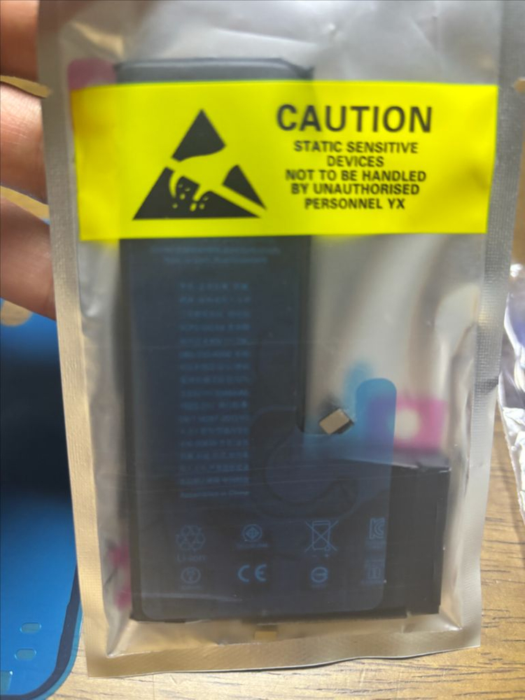 아이폰11 프로 교체용 배터리 미개봉 새제품--1