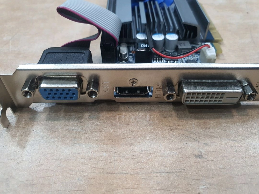 미사용급 GT 630 1GB 그래픽카드 이미지