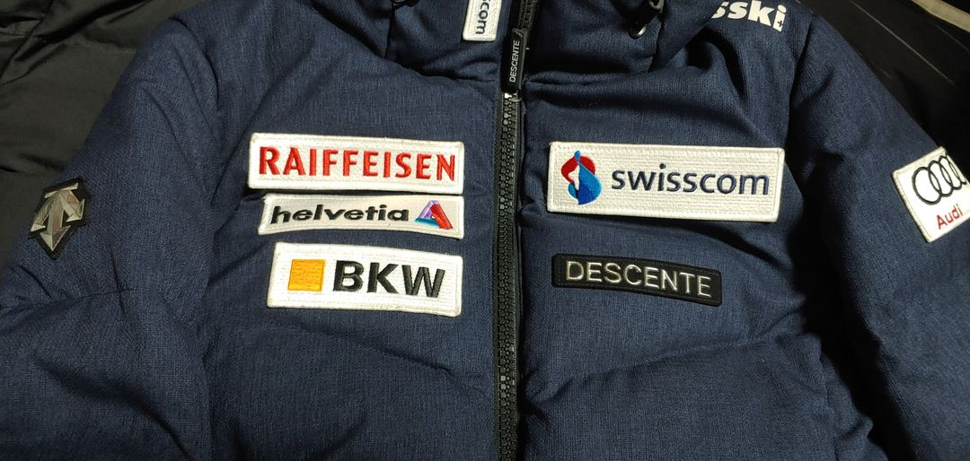 데상트 아우디 스위스스키팀 패딩 85--4