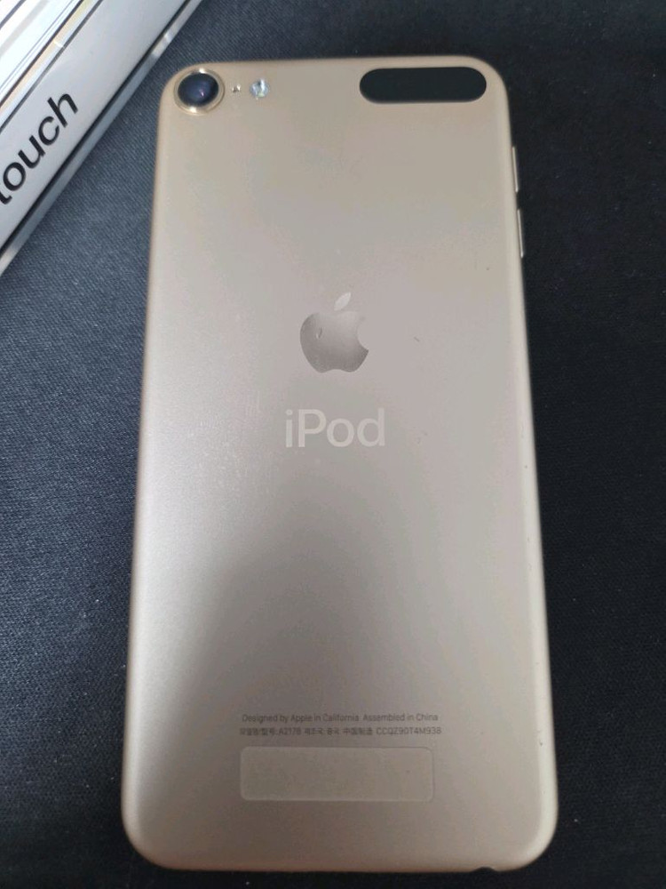 아이팟터치 7세대 32 골드 이미지