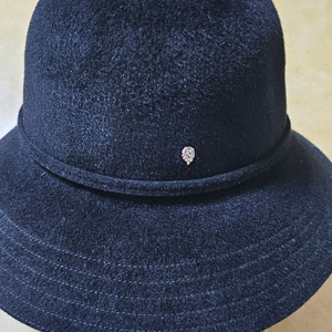 헬렌카민스키 모자