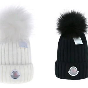 몽클레어 폼폼 비니 2개 세트