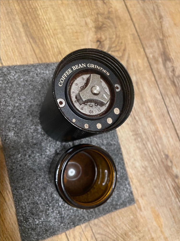 수동 커피 그라인더수동 커피 그라인더 이미지