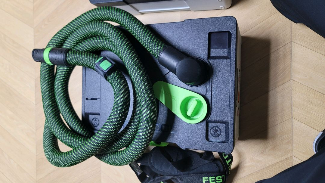 페스툴 충전집진기+ 배터리세트+먼지봉투 마지막끌올 이미지