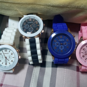 제네바 여성 패션 실리콘 시계 미사용품